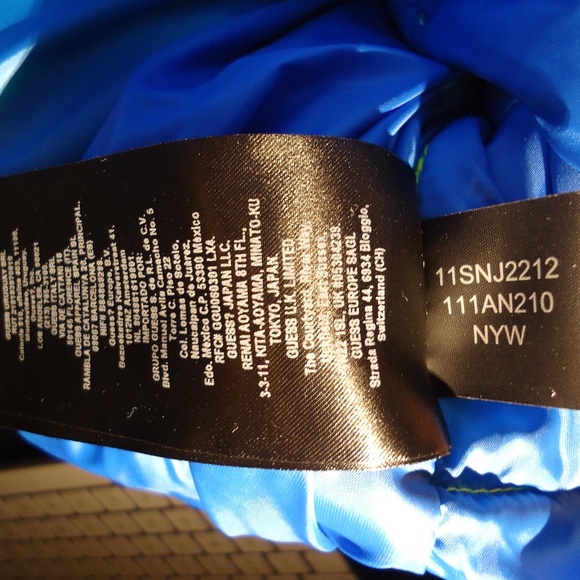 Guess Logo Puffer Hooded Jacket 111AN210 Neon Yellow Men's Size X-Large - Picture 11 of 15